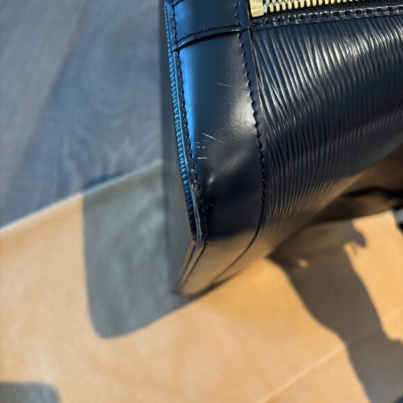 Louis Vuitton Alma PM - Picture 14 of 16